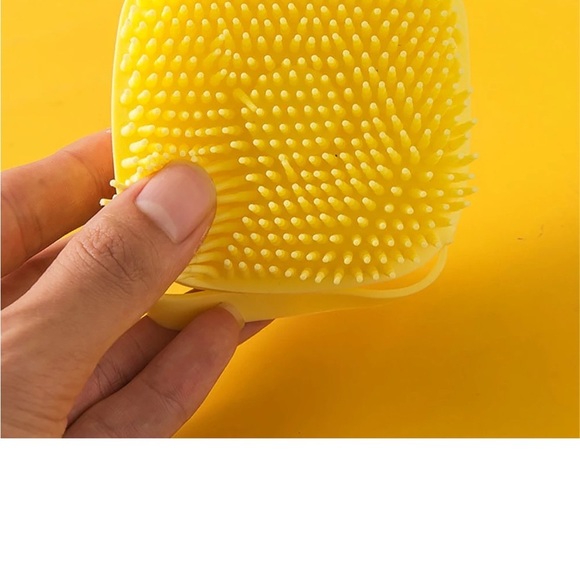 Bath Brush for Cats and Dogs with build in Container - Picture 2 of 4